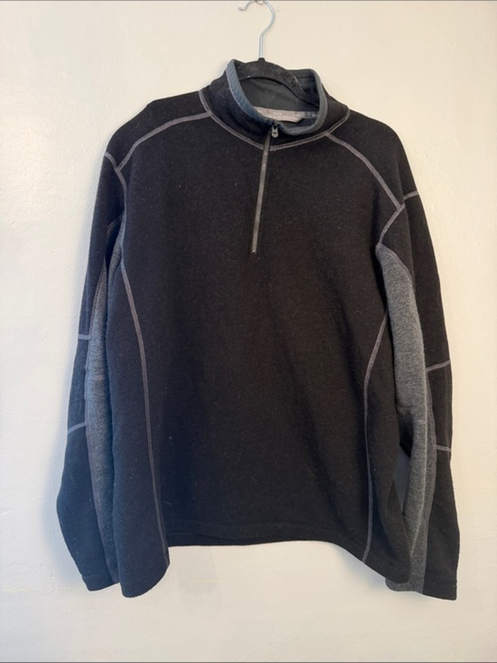 Kuhl Men's Black Zip-Up Sweater with Gray Accents size X-Large